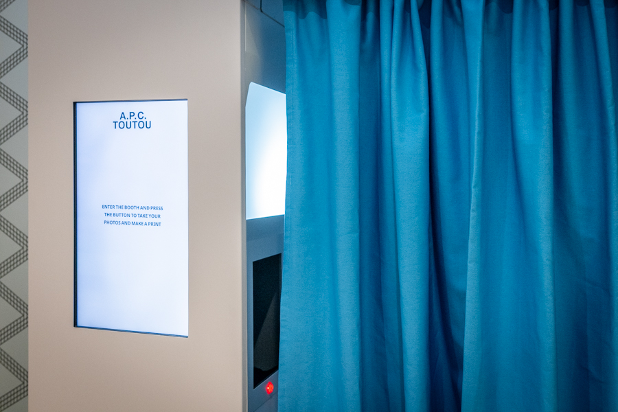 APC_TOUTOU_PHOTO_BOOTH_Le_Bon_Marché_3.jpg